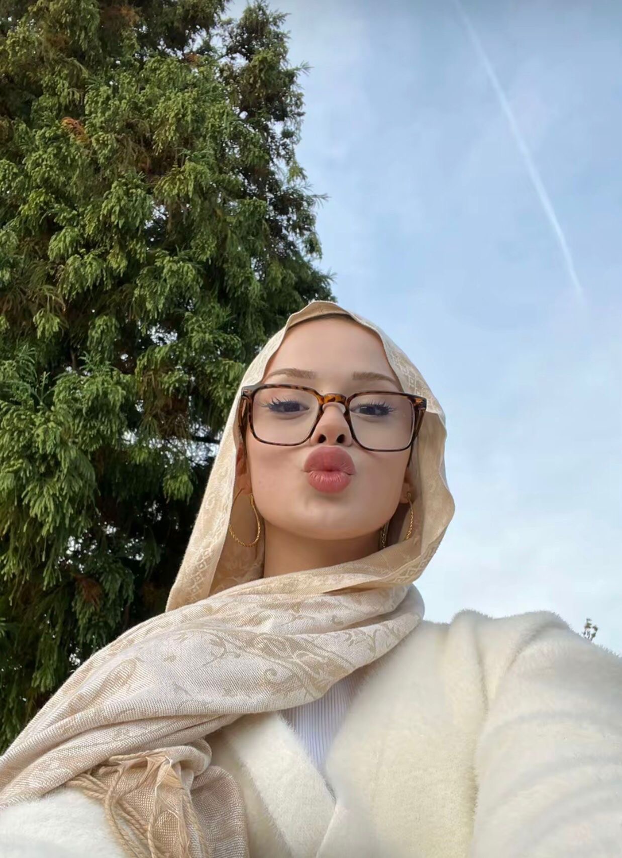 Altınay Sadık Kadın Bayan Escort Alin