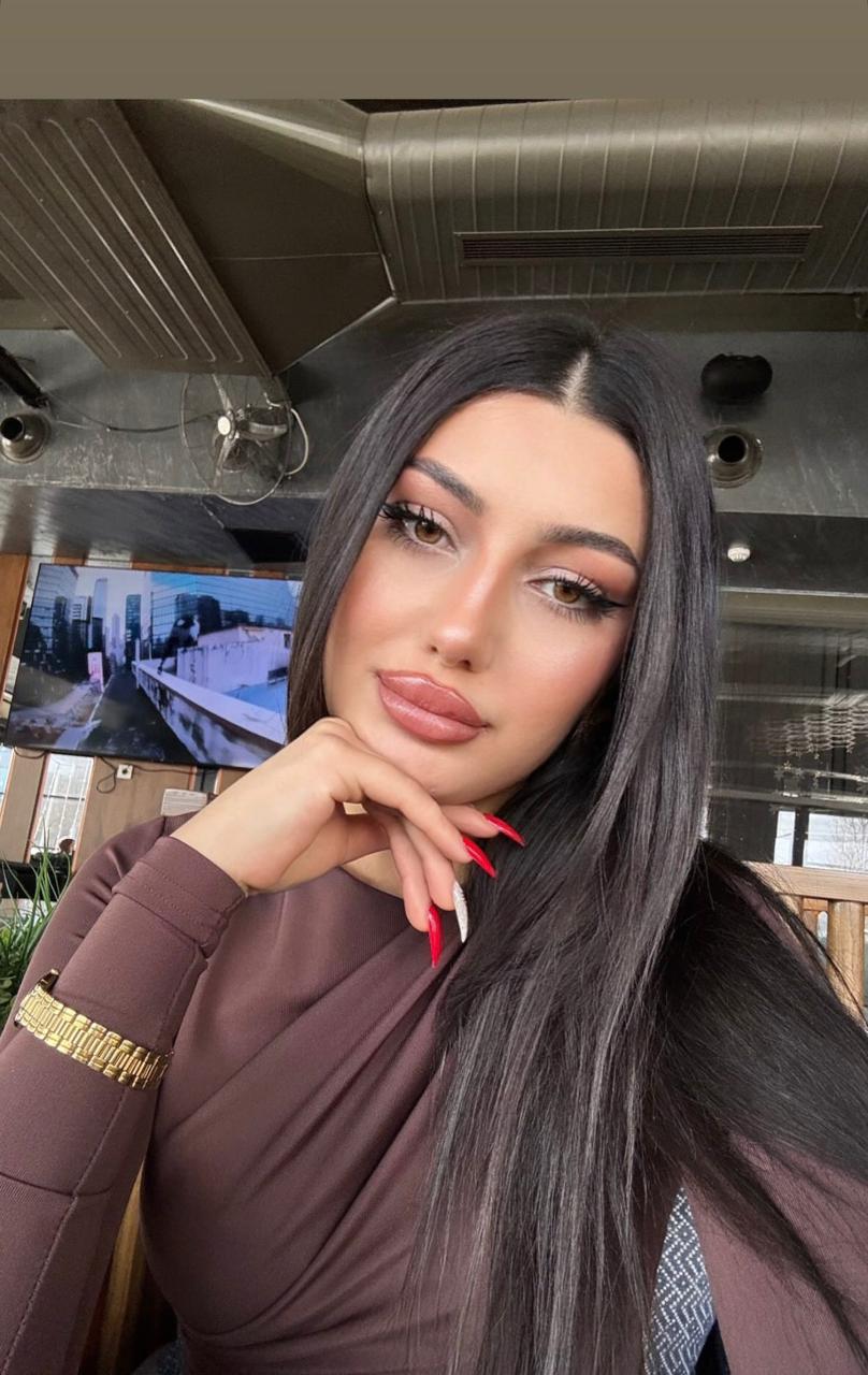 Elifli Sadık Arkadaş Bayan Escort Funda